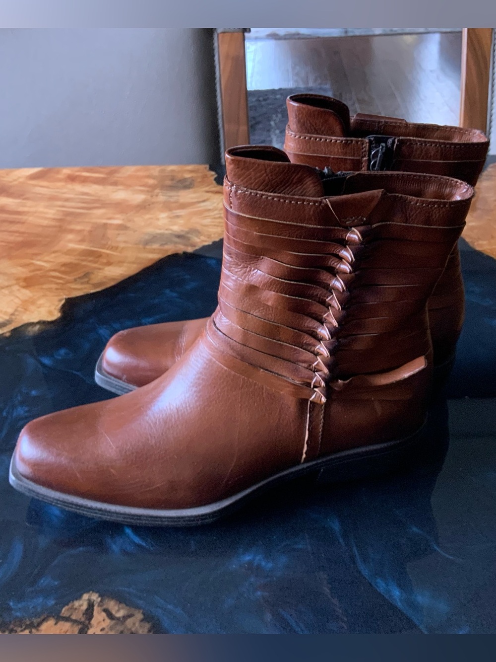 NEW Italian Leather Boots with Braided Detail and Zip - 8.5 (38 EU)